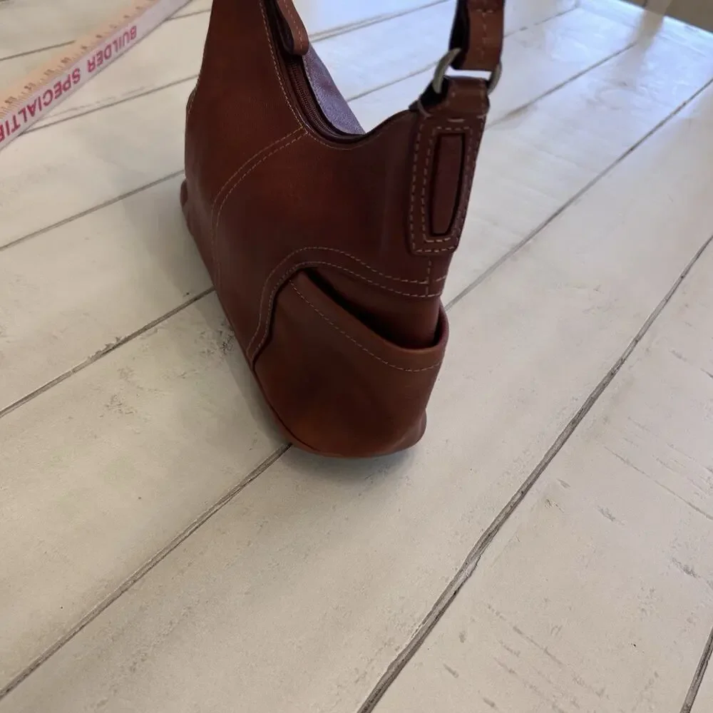 Fossil Leather Purse - Picture 8 of 13